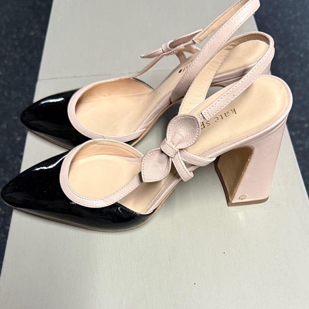 Kate Spade Black and Cream Bow Slingback Heels - Picture 2 of 4